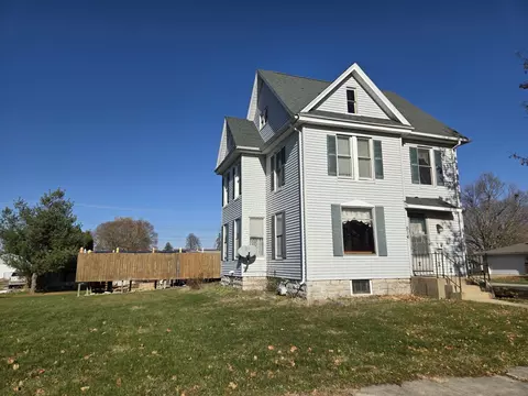 516 E Buffalo St, Polo, IL 61064