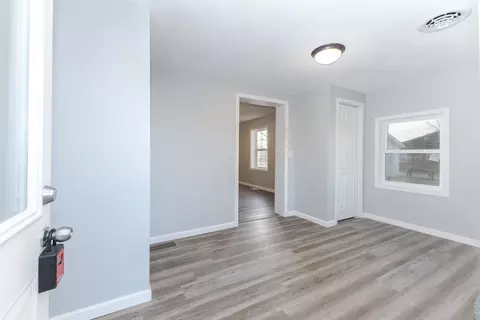 401 S 6th St, Cornell, IL 61319 photo 4