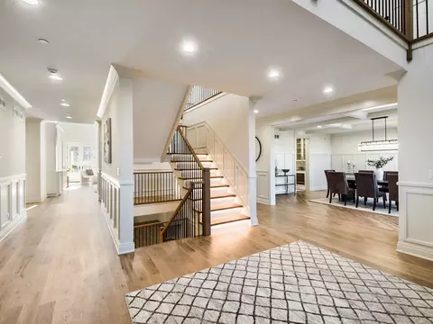 Entry Way - 1 Morrison Rd, Northbrook, IL 60062 photo 2 of 4