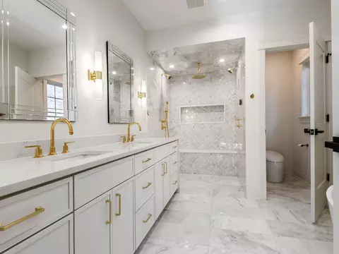 Bath - 1 Morrison Rd, Northbrook, IL 60062 photo 4 of 9