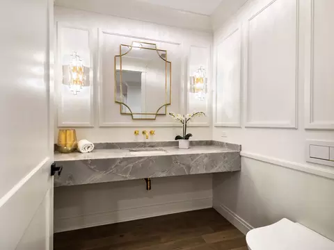 Bath - 1 Morrison Rd, Northbrook, IL 60062 photo 1 of 9