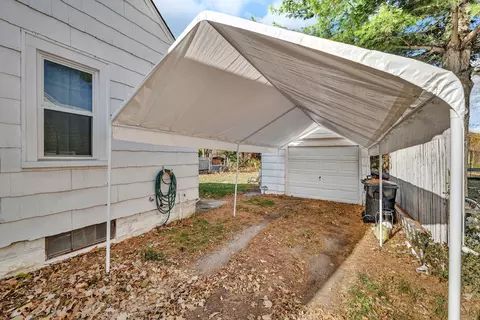 Exterior - 418 Armstrong St, Morris, IL 60450 photo 4 of 7