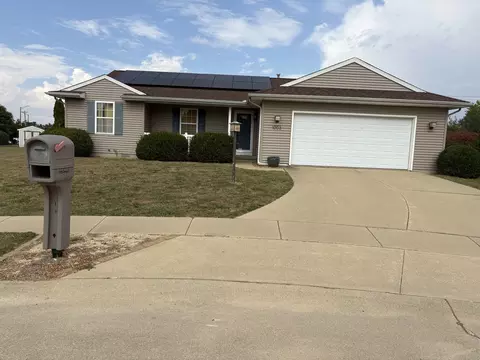 1003 Cyndy Ct, Champaign, IL 61822