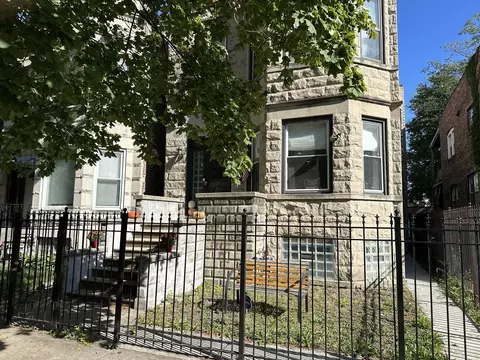 747 S Kenneth Ave, Chicago, IL 60624