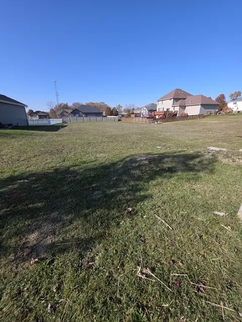 206 Hickory St, Peotone, IL 60468