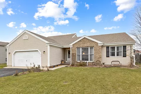 832 Chestnut Ct, Marengo, IL 60152