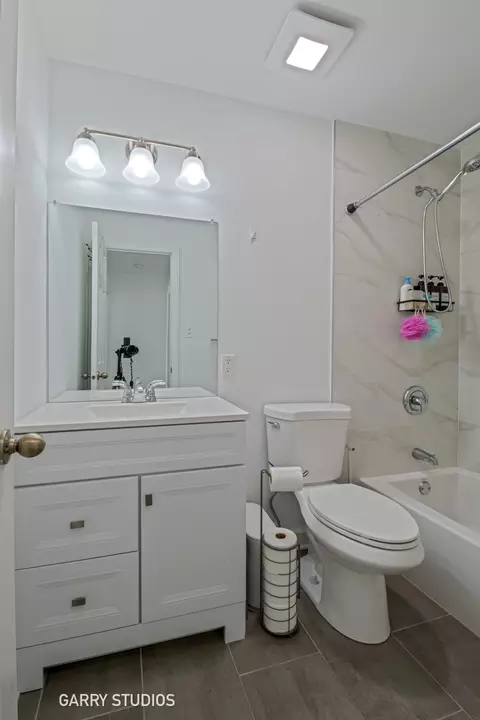 730 Ashley Ct, Hoffman Estates, IL 60169 photo 26
