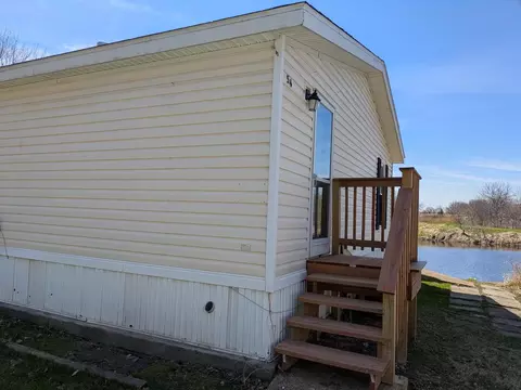 54 Beacon Bay, Lakemoor, IL 60050