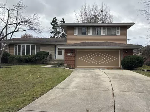 1305 W Mulberry Ln, Arlington Heights, IL 60005