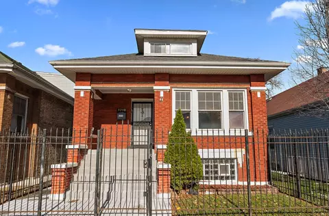 3240 W 65th St, Chicago, IL 60629