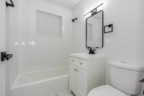 Bath - 7726 W 80th Pl, Bridgeview, IL 60455 photo 1 of 1