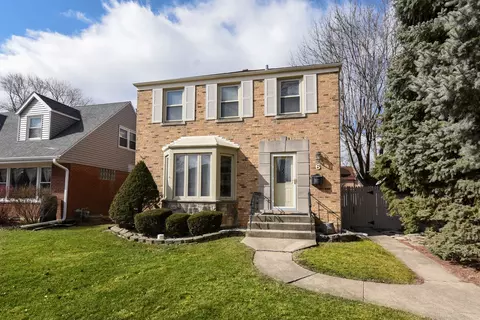 6 S Wa Pella Ave, Mount Prospect, IL 60056