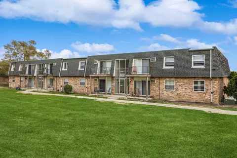 8480 W 103rd Ter #301, Palos Hills, IL 60465