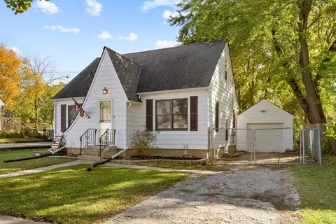 263 E Jackson Ave, Hampshire, IL 60140