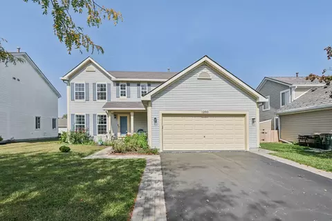 1290 E Fox Chase Dr, Round Lake Beach, IL 60073