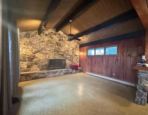 Living - 714 E Thacker St, Des Plaines, IL 60016 photo 3 of 3