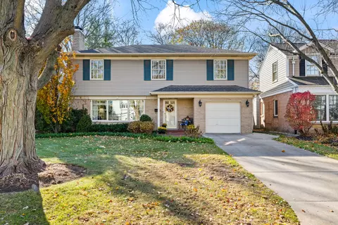 428 S Banbury Rd, Arlington Heights, IL 60005