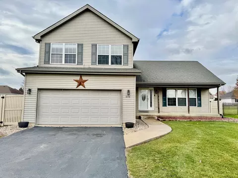 516 Chestnut Ln, Peotone, IL 60468