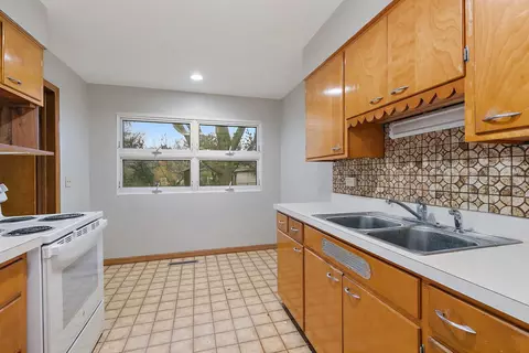 Kitchen - 2 Adams St, East Dundee, IL 60118 photo 1 of 4