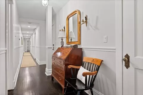 Entry Way - Undisclosed, Chicago, IL 60657 photo 1 of 2