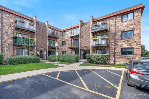 Undisclosed, Mount Prospect, IL 60056
