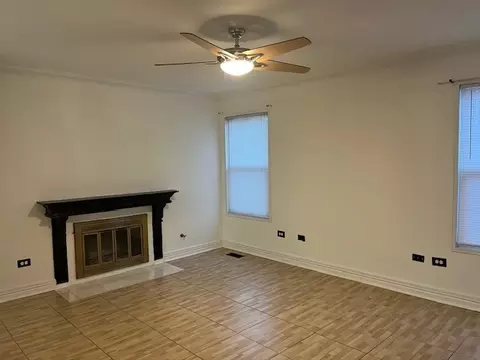 Living - 1815 Brighton Cir, Aurora, IL 60506 photo 2 of 2