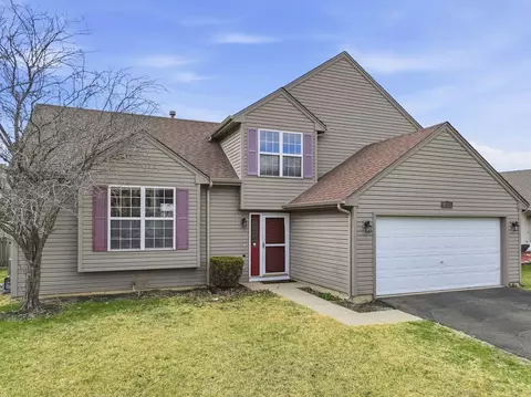 658 Anderson Dr, Lake In The Hills, IL 60156