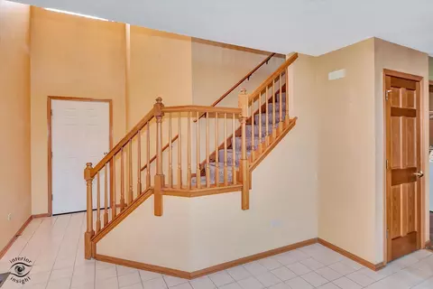 1110 E Treeline Dr, Lockport, IL 60441 photo 3