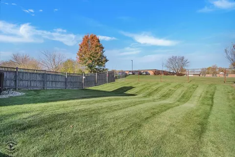 1110 E Treeline Dr, Lockport, IL 60441 photo 26