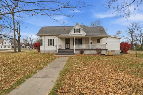 109 S Jefferson St, Towanda, IL 61776