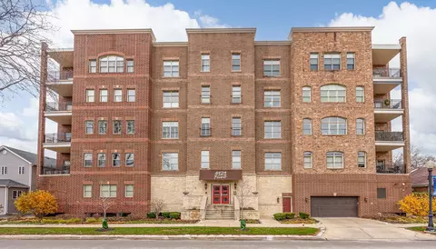 4929 Forest Ave #2E, Downers Grove, IL 60515