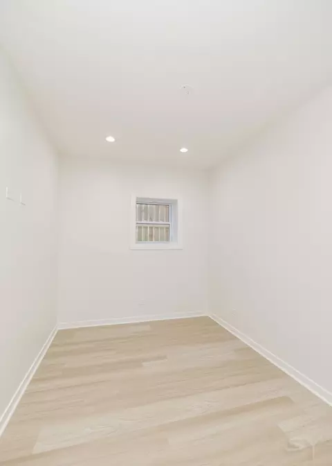 1056 N Central Park Ave, Chicago, IL 60651 photo 19