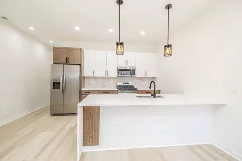 1056 N Central Park Ave, Chicago, IL 60651 photo 6