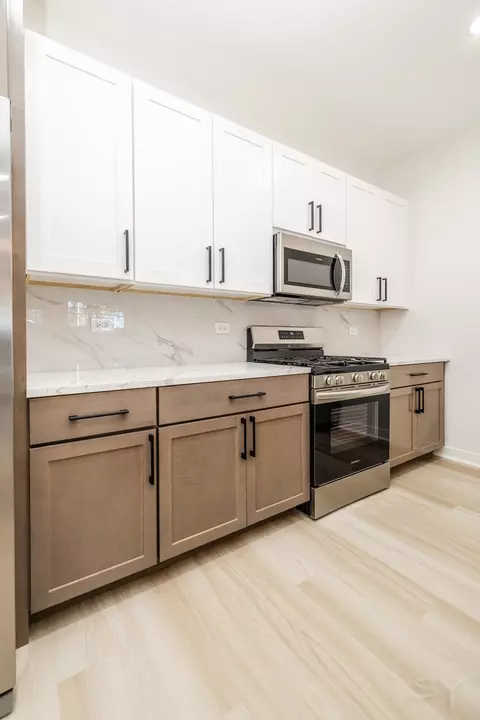 1056 N Central Park Ave, Chicago, IL 60651 photo 12