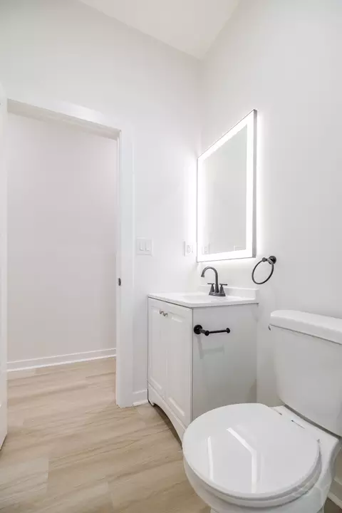 1056 N Central Park Ave, Chicago, IL 60651 photo 33