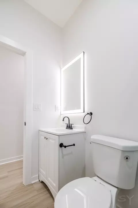 1056 N Central Park Ave, Chicago, IL 60651 photo 34