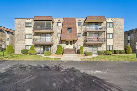 4955 134th Pl #1B, Crestwood, IL 60418
