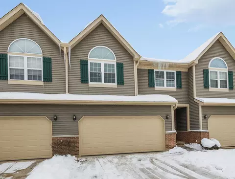 431 Dunridge Ct #431, East Dundee, IL 60118