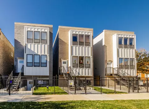 1058 N Central Park Ave, Chicago, IL 60651