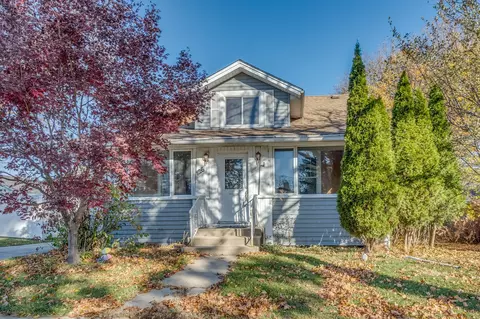 826 Kate St, Elgin, IL 60123