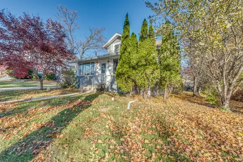 826 Kate St, Elgin, IL 60123 photo 3
