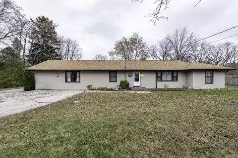 35861 N Fuller Rd, Gurnee, IL 60031