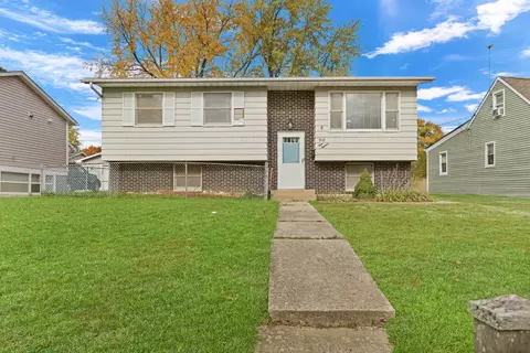 918 Ronald Ter, Round Lake Beach, IL 60073