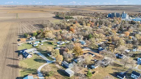 View/Area - 849 N Piatt St, Bement, IL 61813 photo 4 of 4