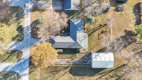 View/Area - 849 N Piatt St, Bement, IL 61813 photo 3 of 4