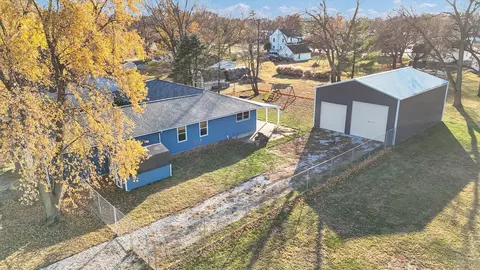 View/Area - 849 N Piatt St, Bement, IL 61813 photo 1 of 4