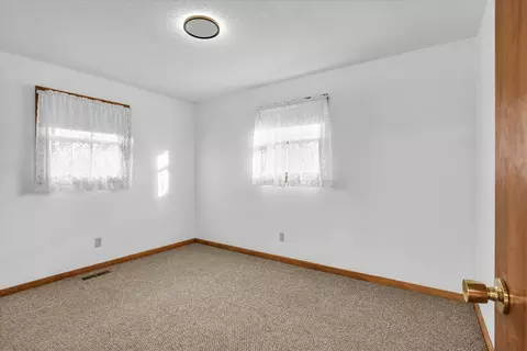 Bedroom - 849 N Piatt St, Bement, IL 61813 photo 3 of 6