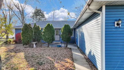 Exterior - 849 N Piatt St, Bement, IL 61813 photo 3 of 6