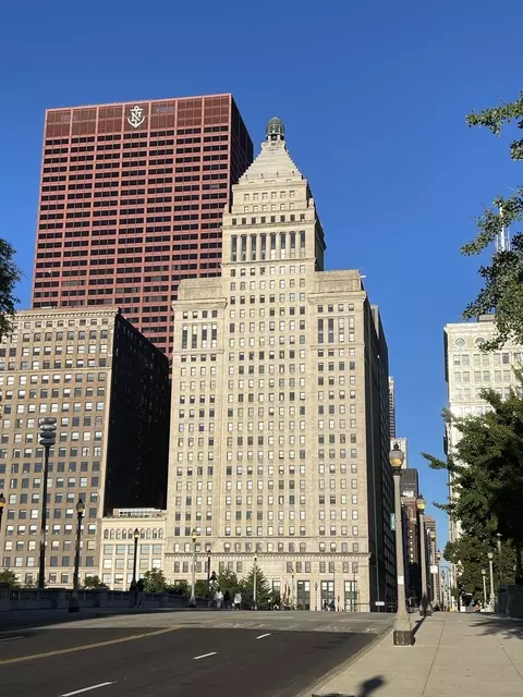 310 S Michigan Ave #1612, Chicago, IL 60604