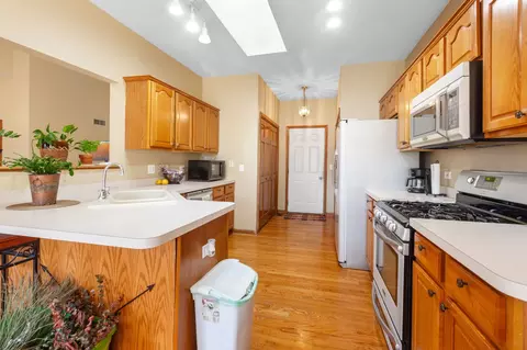 Entry Way - Undisclosed, Elburn, IL 60119 photo 1 of 2